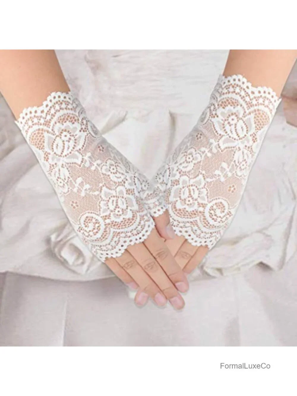 2 Pairs Women's Lace Fingerless Gloves Floral for Wedding Prom Party Accessories
